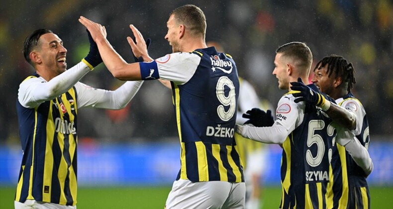 Fenerbahçe, Konyaspor’u farklı yendi