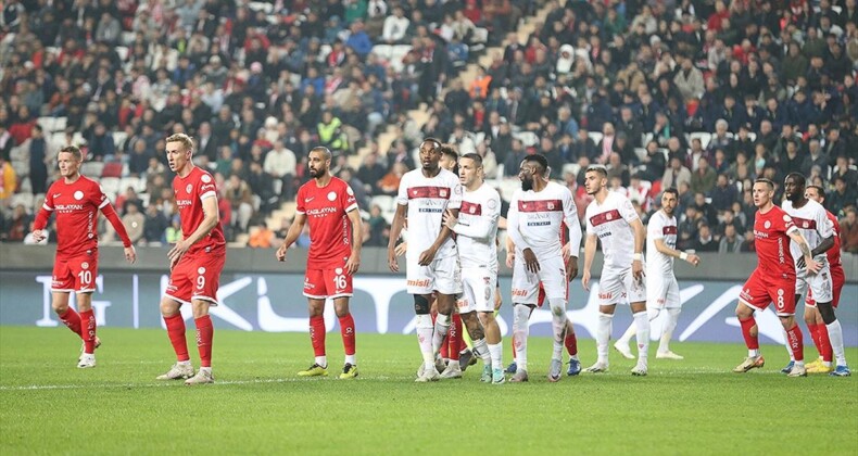 Antalyaspor haftayı 3 puanla kapattı