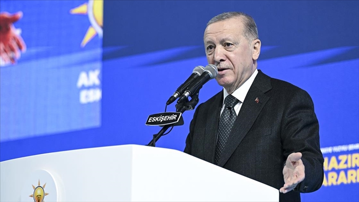 Cumhurbaşkanı Erdoğan: Ülkemizin de şehirlerimizin de kaybedecek tek bir günü bile yoktur