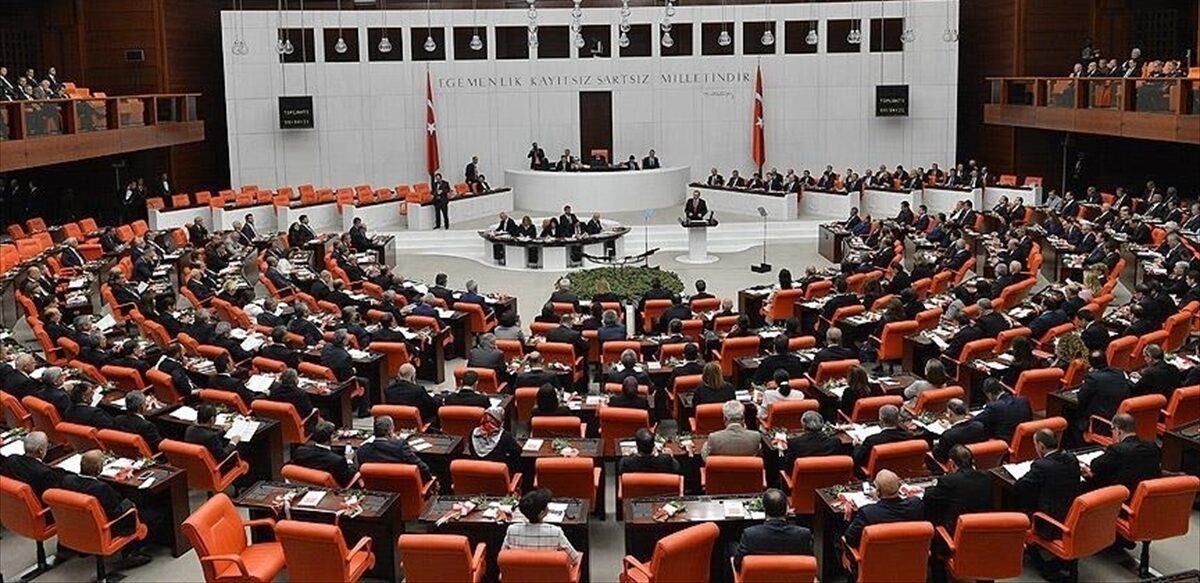 TİP’li Can Atalay’ın milletvekilliği düşürüldü