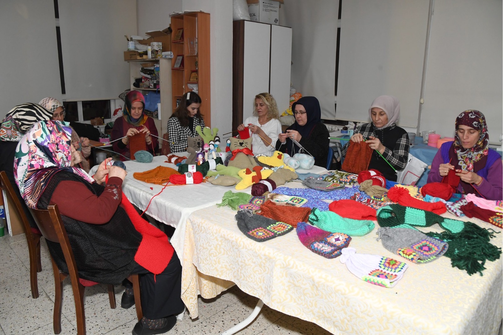 Isparta’da deprem bölgesindeki çocuklara ve öğrencilere yönelik kampanya başlatıldı
