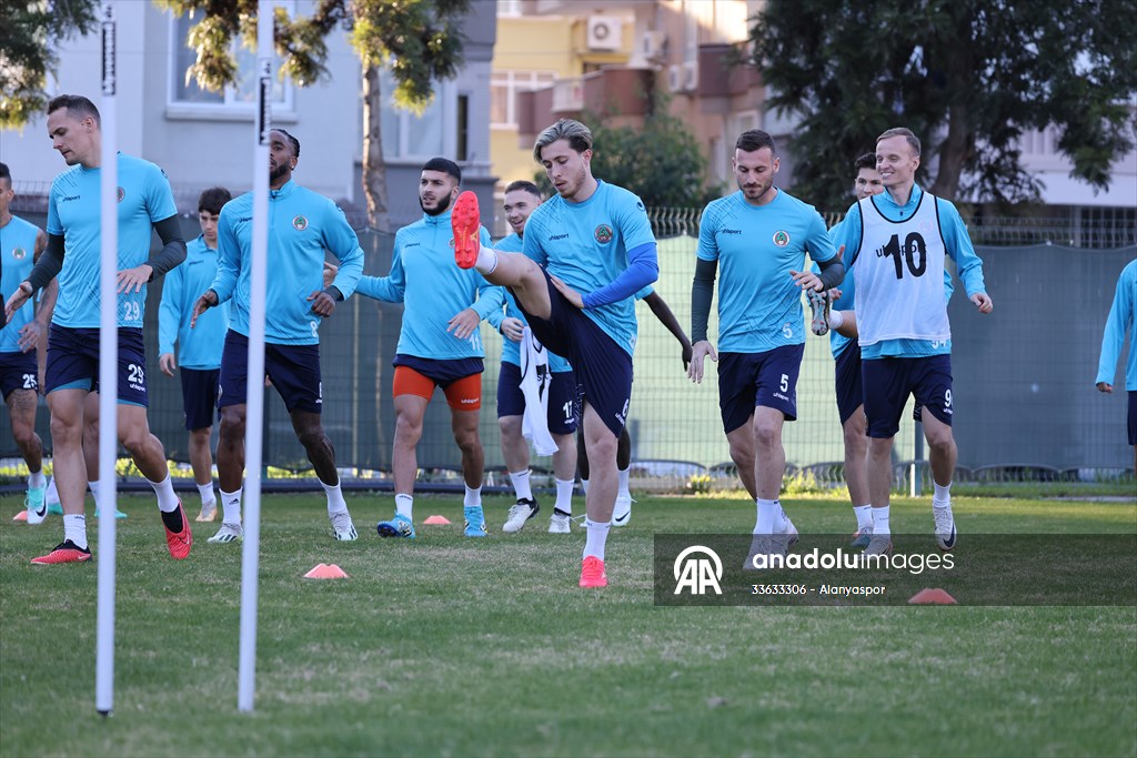 Alanyaspor, Fenerbahçe maçının hazırlıklarına başladı