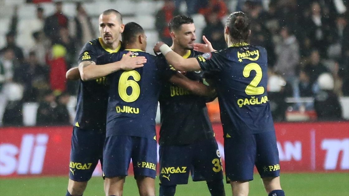 Fenerbahçe, Süper Lig’de yarın Alanyaspor’u konuk edecek