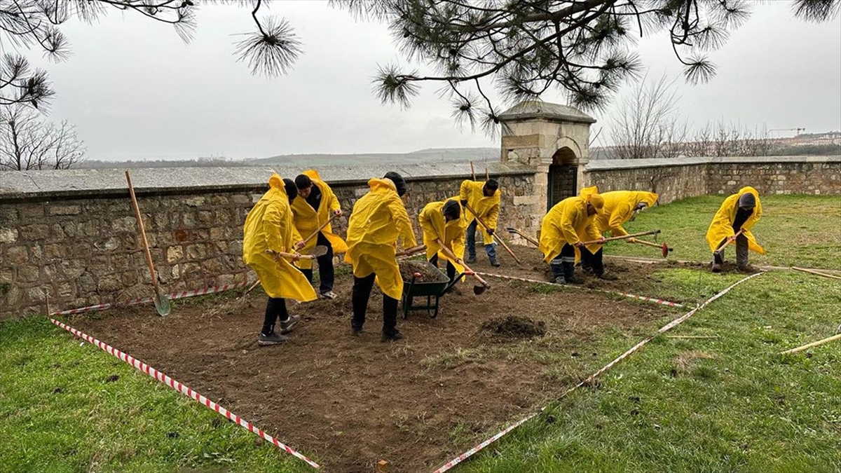 Ayağa kaldırılacak Edirne Mevlevihanesinde kazı çalışmaları başladı