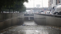 Antalya’daki şiddetli yağışta 1 kişi hayatını kaybetti