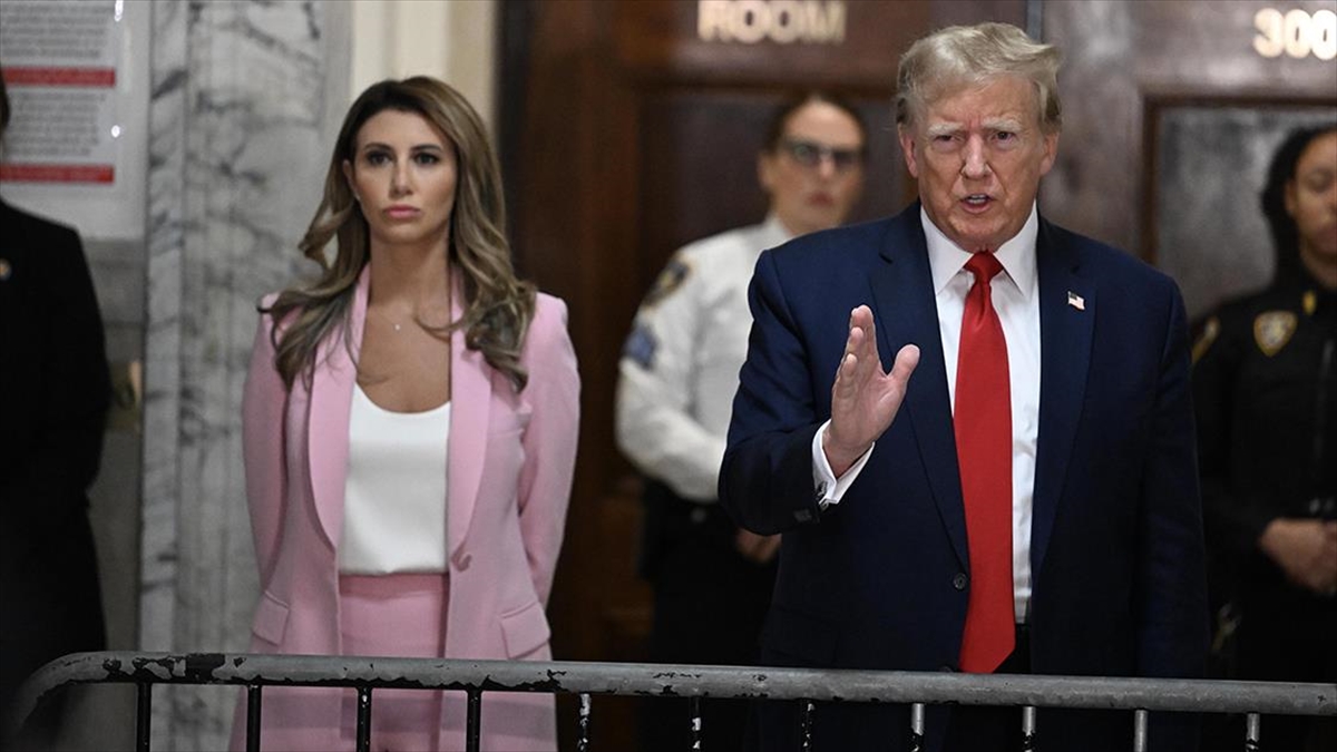 Trump, hakkında dava açan Başsavcı Willis’in “romantik ilişkisi” için mahkemeye yeni kanıtlar sundu