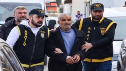 Adana’da tartıştığı kızını bıçakla öldüren baba tutuklandı