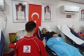 EDİRNE – Türk Kızılay Selimiye Meydanı’nda kan bağış kampanyası düzenledi