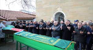 AMASYA – Çorum’daki otobüs kazasında ölen 2 kardeş defnedildi