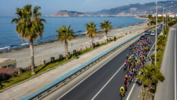 Türkiye Uluslararası Bisiklet Yarışı Serisi’nin dördüncü ayağı Antalya’da başladı