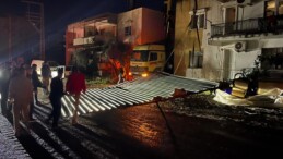 Antalya’da sağanak, fırtına ve hortum etkili oldu  6 kişi yaralandı