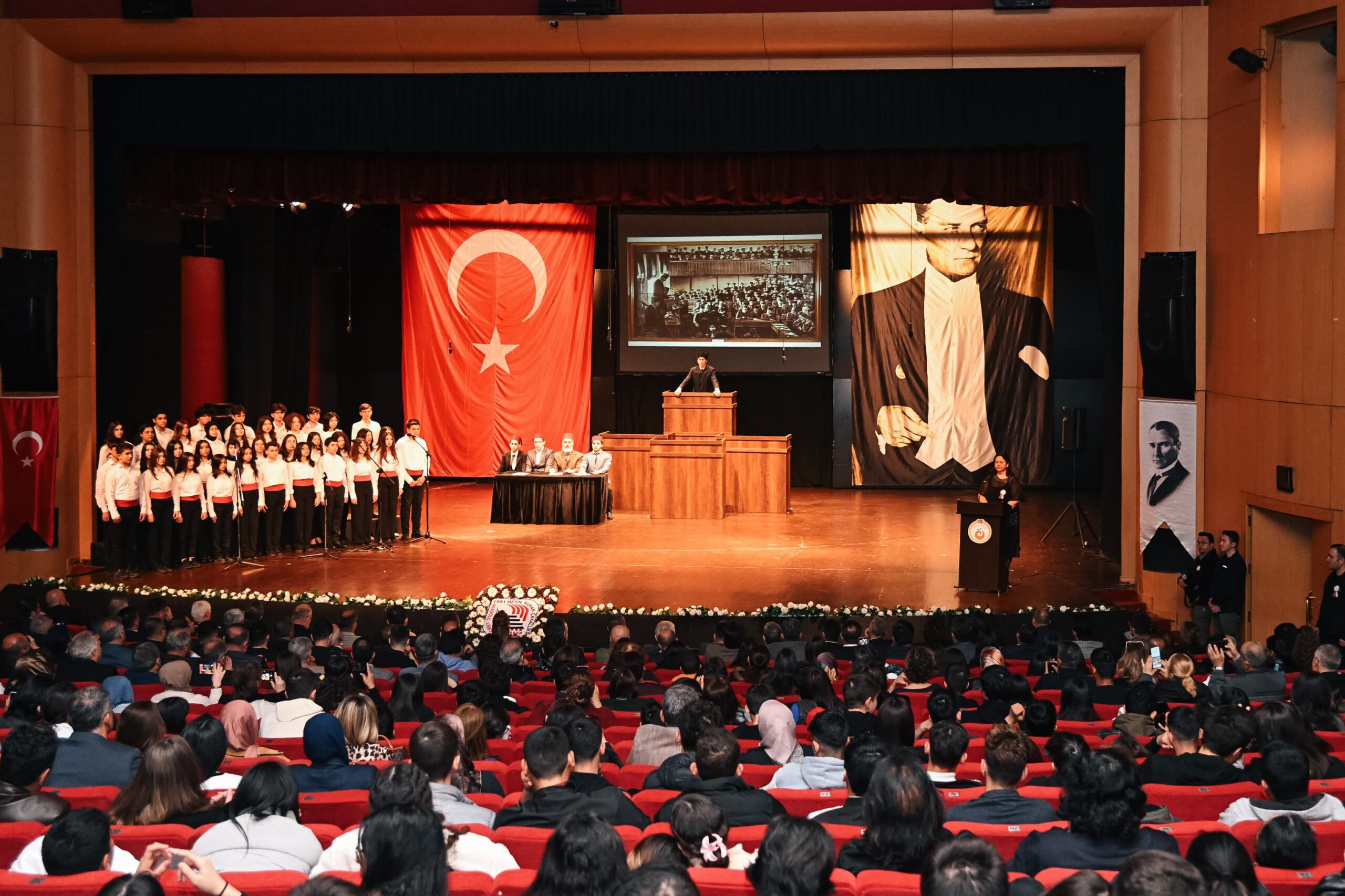 Antalya’da İstiklal Marşı’nın Kabulü ve Mehmet Akif Ersoy’u Anma Günü kutlandı