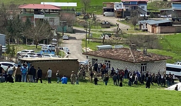 Son dakika: Diyarbakır’da muhtarlık seçimi nedeniyle çıkan silahlı kavgada 1 kişi öldü, 11 kişi yaralandı