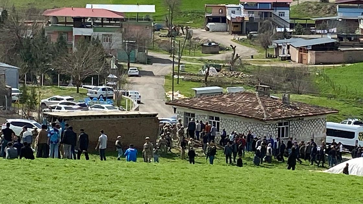 Son dakika: Diyarbakır’da muhtarlık seçimi nedeniyle çıkan silahlı kavgada 1 kişi öldü, 11 kişi yaralandı