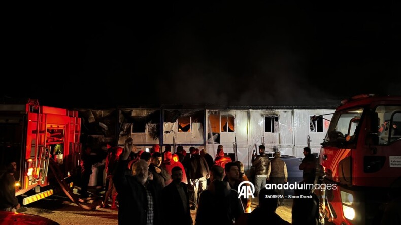 Kahramanmaraş’ta işçilerin kaldığı konteynerlerde çıkan yangın söndürüldü