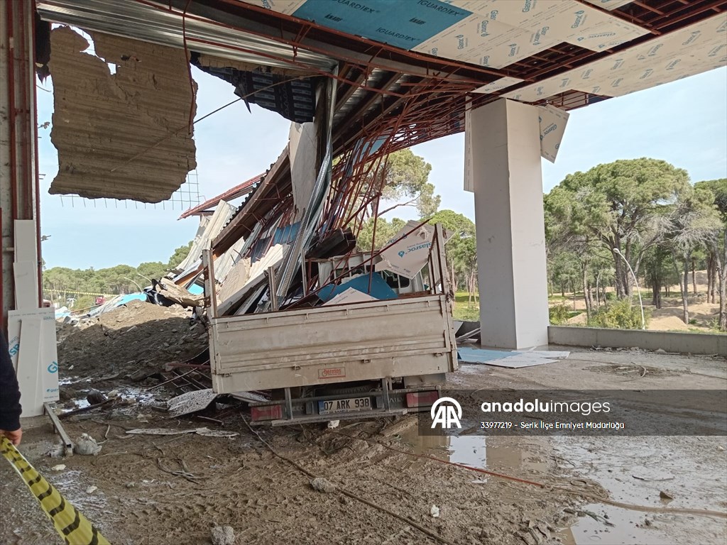 Antalya’da otel inşaatında meydana gelen göçükte 1 kişi yaralandı