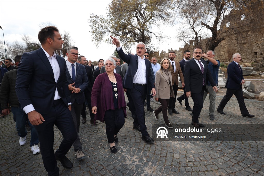 Kültür ve Turizm Bakanı Ersoy, Side Antik Kenti Karşılama Merkezi’nin açılışında konuştu: