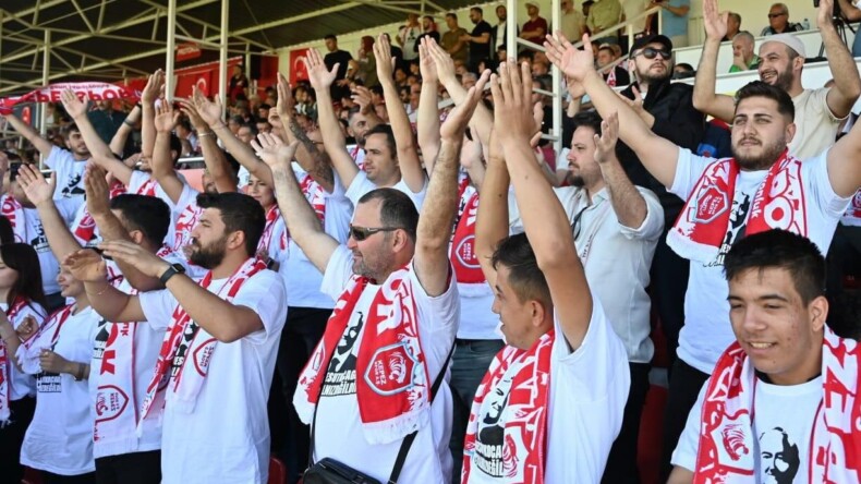 Kepezspor taraftarı stadyumdan Kocagöz için ‘adalet’ istedi