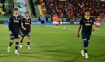 Turkcell Süper Kupa maçı Fenerbahçe’nin sahadan çekilmesiyle yarıda kaldı