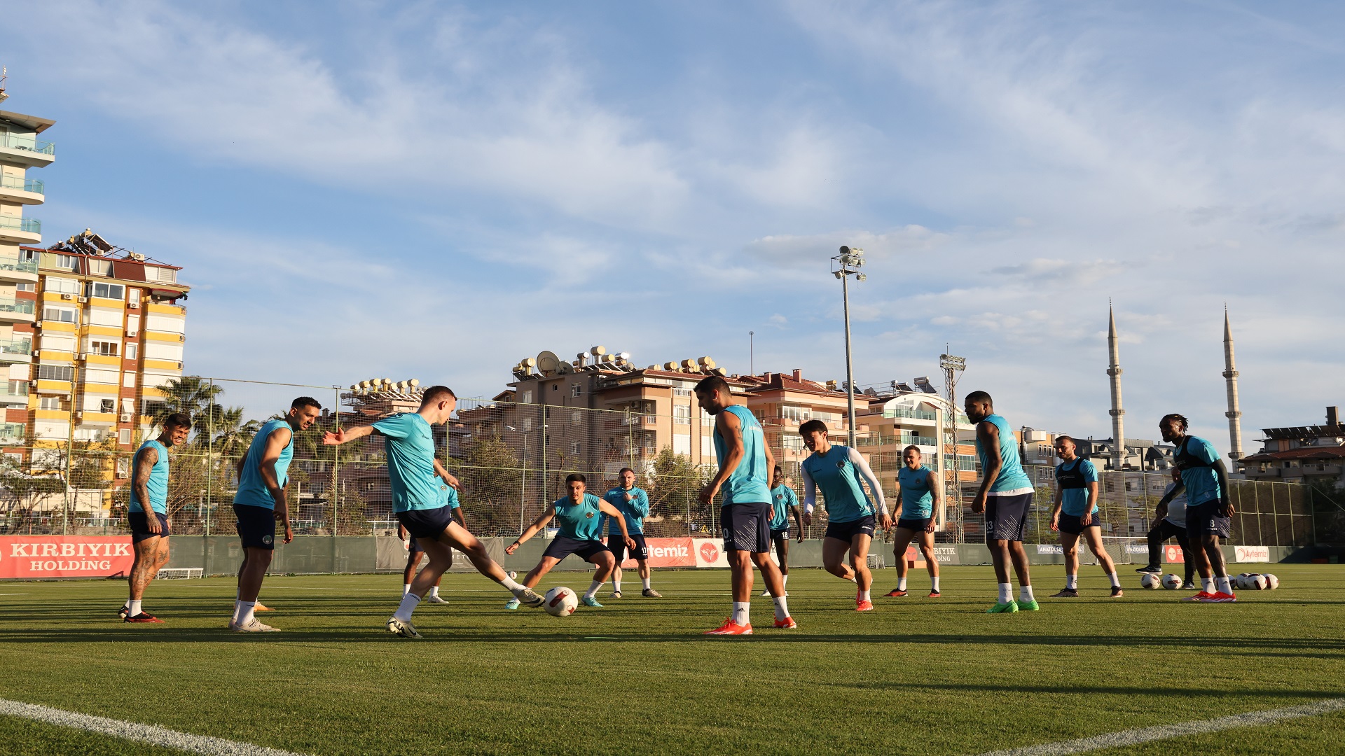 Alanyaspor, Galatasaray maçının hazırlıklarına başladı
