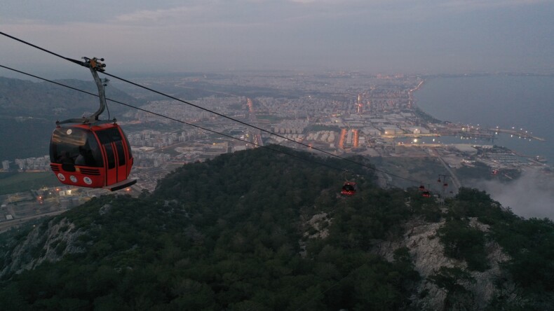 Antalya’da teleferik kazasında 1 kişi öldü, 7 kişi yaralandı