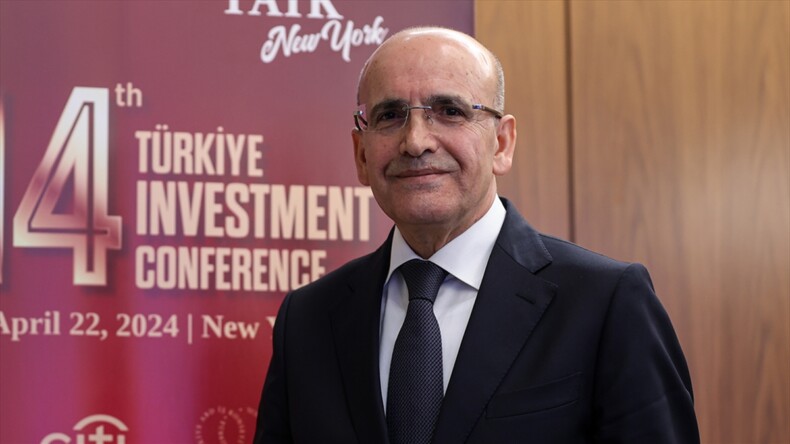 Hazine ve Maliye Bakanı Şimşek, yatırımcıların Türkiye’ye büyük ilgi gösterdiğini belirtti