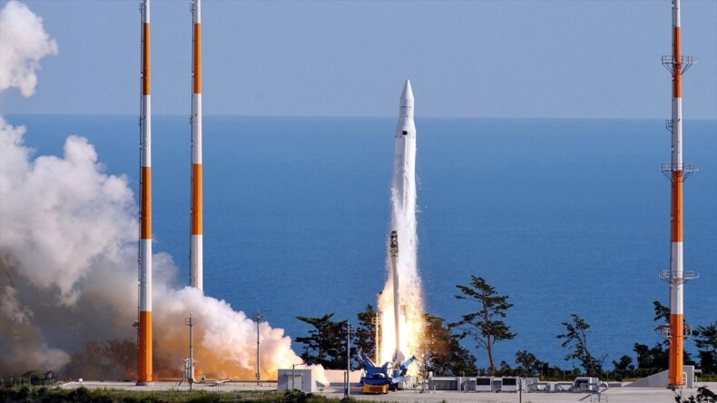 Güney Kore’nin NEONSAT-1 isimli nano uydusu, uzay istasyonuyla ilk iletişimi kurdu