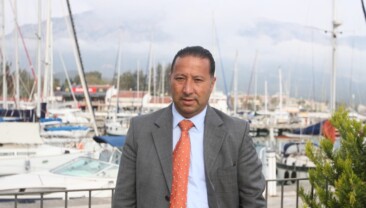 CHP Kemer İlçe Başkanı Adem Barış istifa etti