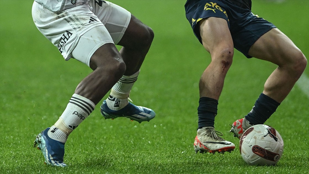 Fenerbahçe, Süper Lig’de yarın derbide Beşiktaş’ı ağırlayacak