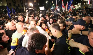 Gürcistan’da, “yabancı etkinin şeffaflığı” yasa tasarısı karşıtı gösteride arbede yaşandı
