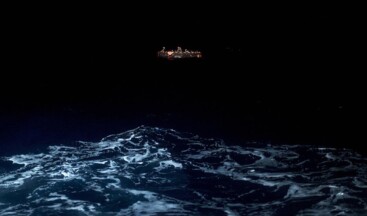 Atlantik Okyanusu’nda düzensiz göçmenleri taşıyan tekne battı: 51 düzensiz göçmen kayıp