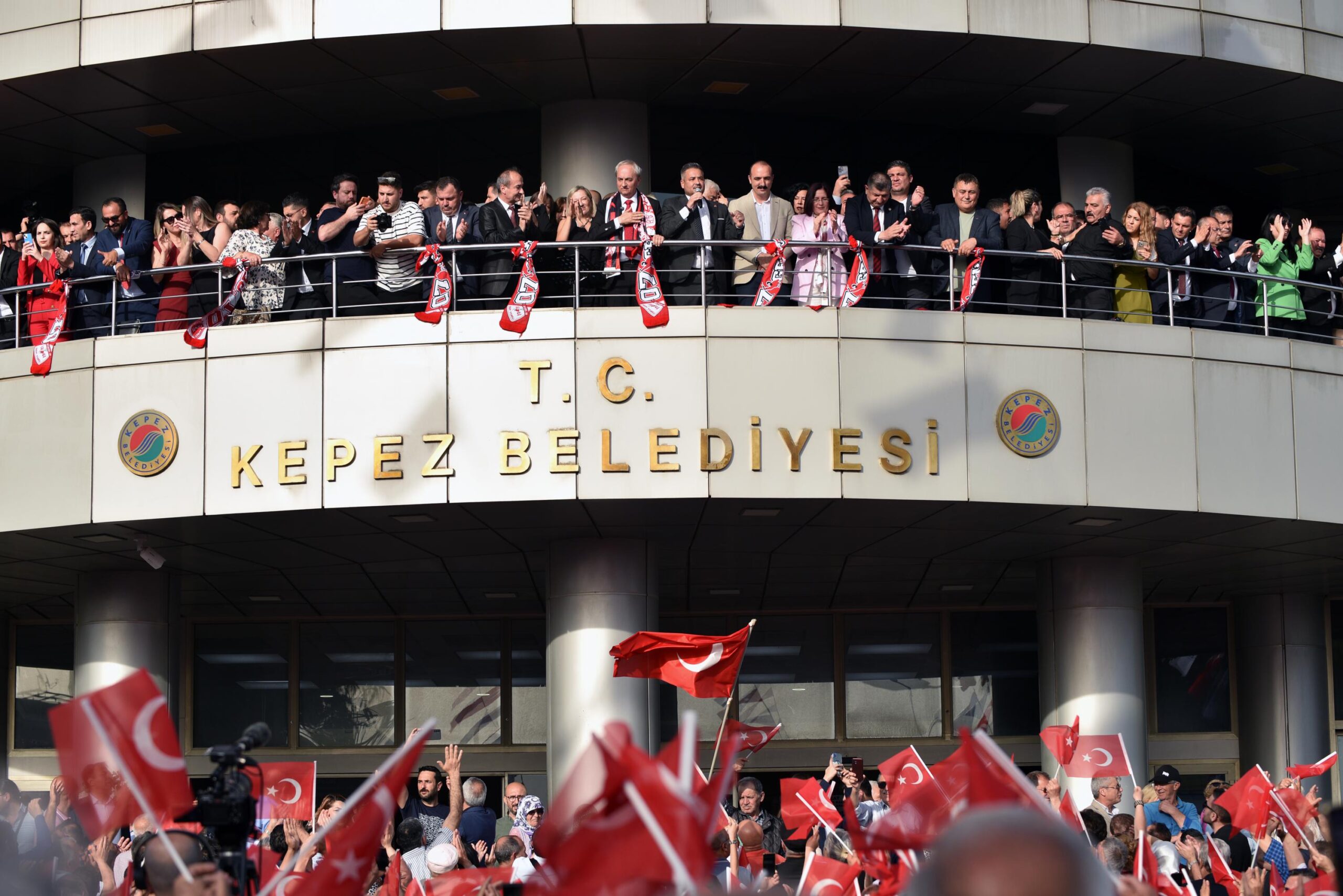 Kepez’de Kocagöz dönemi başladı