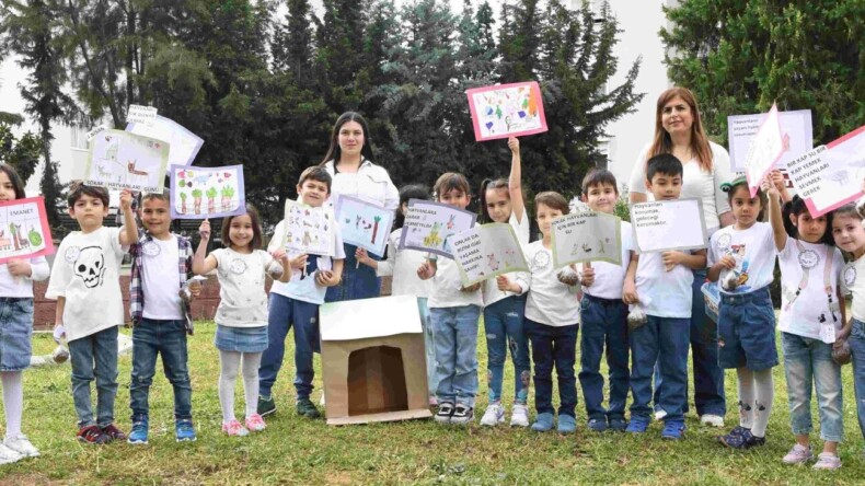 Konyaaltı’nda minikler sokak hayvanlarını unutmadı
