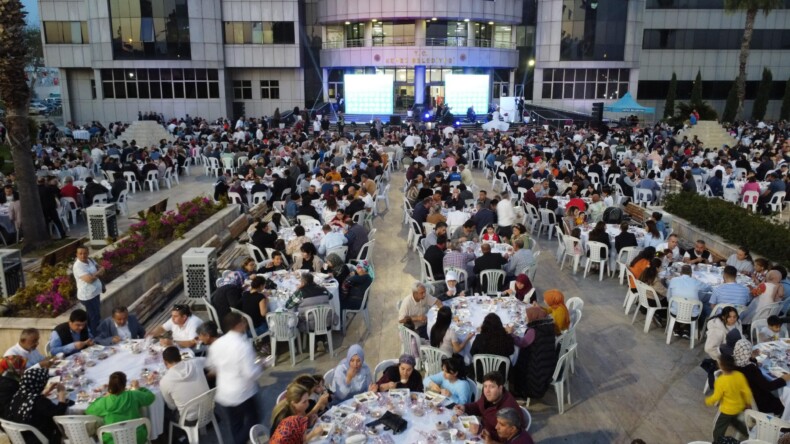 Başkan Kocagöz’den Kadir Gecesi’ne özel iftar