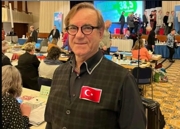 Her ne kadar Türkiye’den uzakta yaşasak da, 31 MART GÜNÜ ATATÜRK’TE BİRLEŞECEĞİZ!