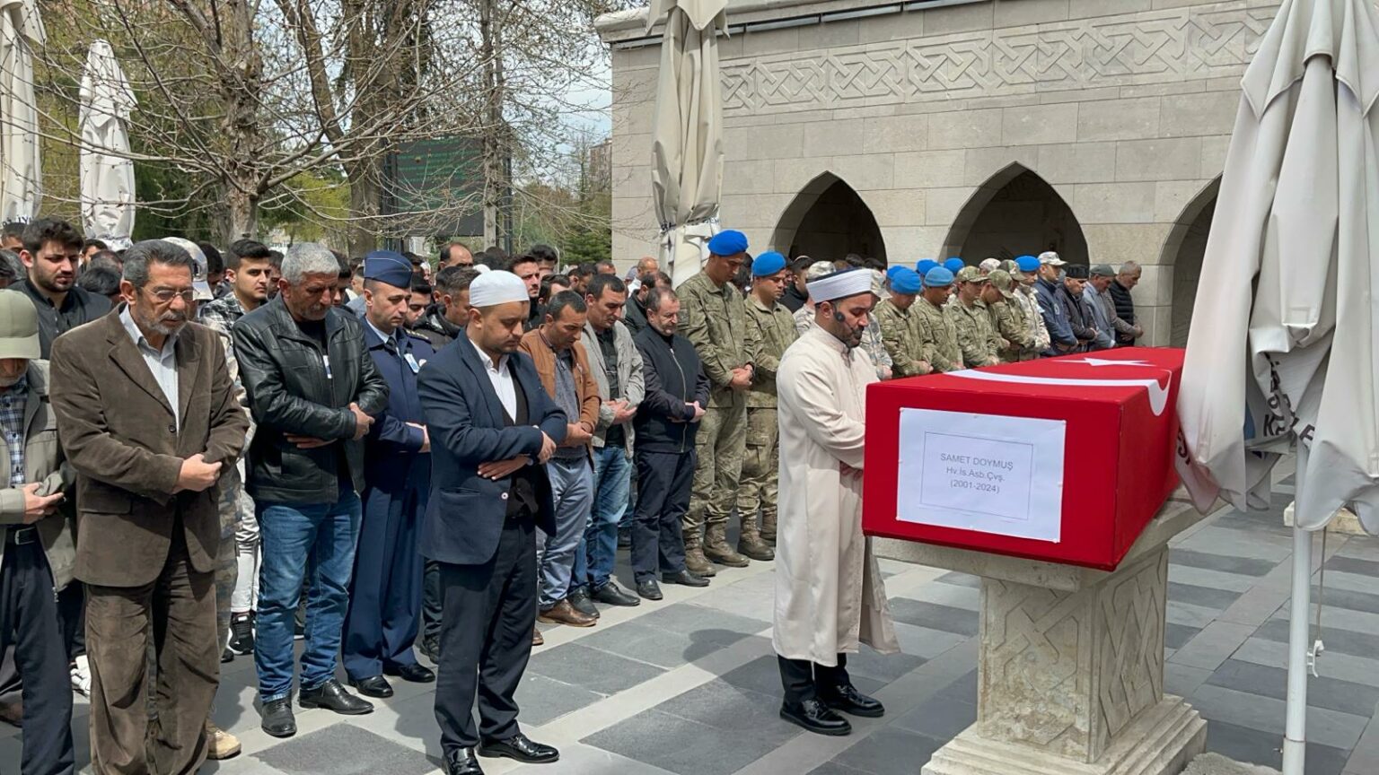 KAYSERİ – Muğla’daki trafik kazasında hayatını kaybeden astsubay toprağa verildi