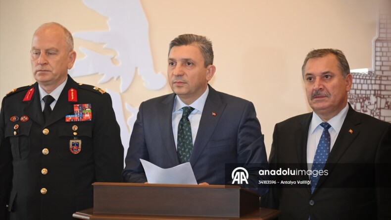 Antalya’da İl Güvenlik ve Asayiş Değerlendirme Toplantısı düzenlendi