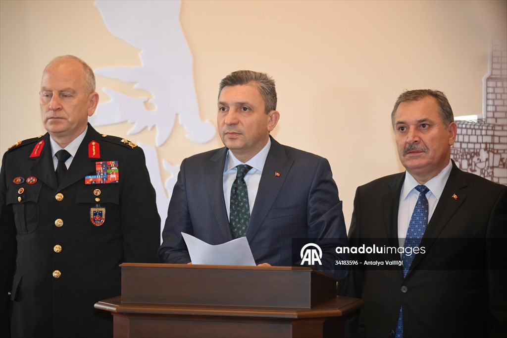Antalya’da İl Güvenlik ve Asayiş Değerlendirme Toplantısı düzenlendi