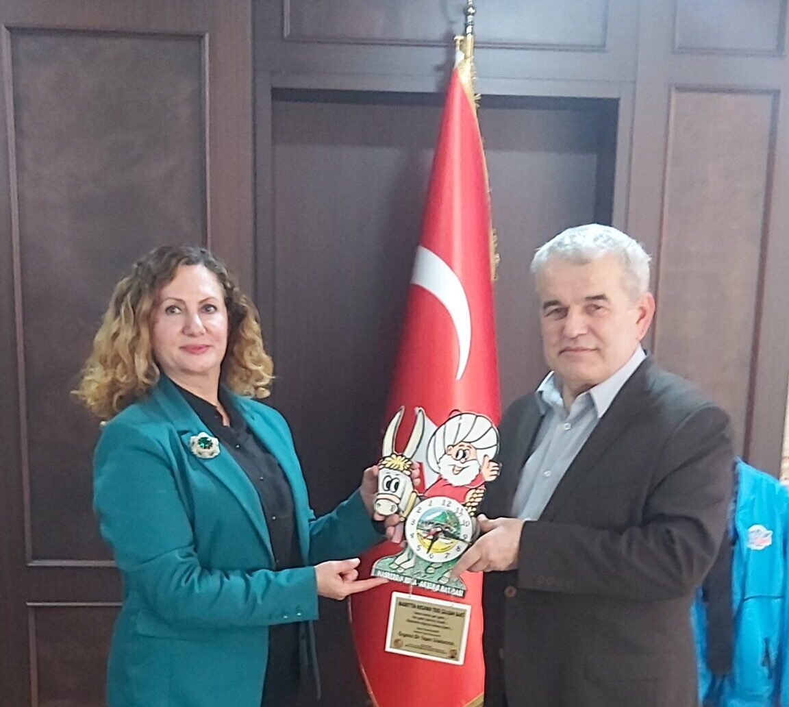 SÖZLERİNİN ARKASINDA OLAN YÖNETİCİLERE HASRETİMİZ BİTTİ.
