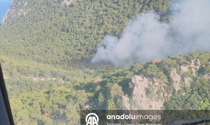  Antalya’da çıkan orman yangını kontrol altına alındı