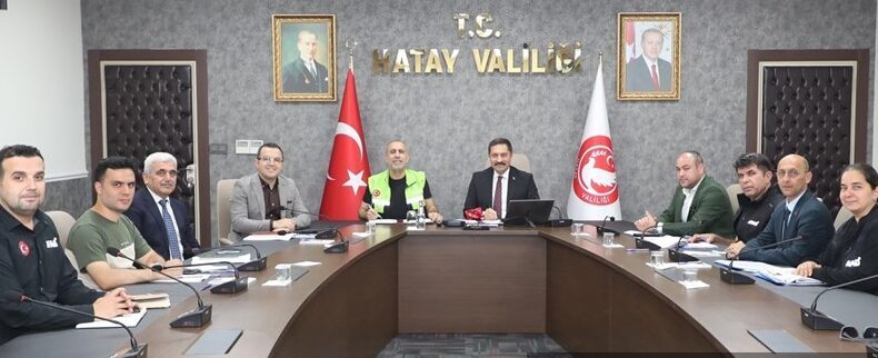 Hatay Valiliği ile Ahbap Derneği arasında gençlik merkezi yapım protokolü imzalandı