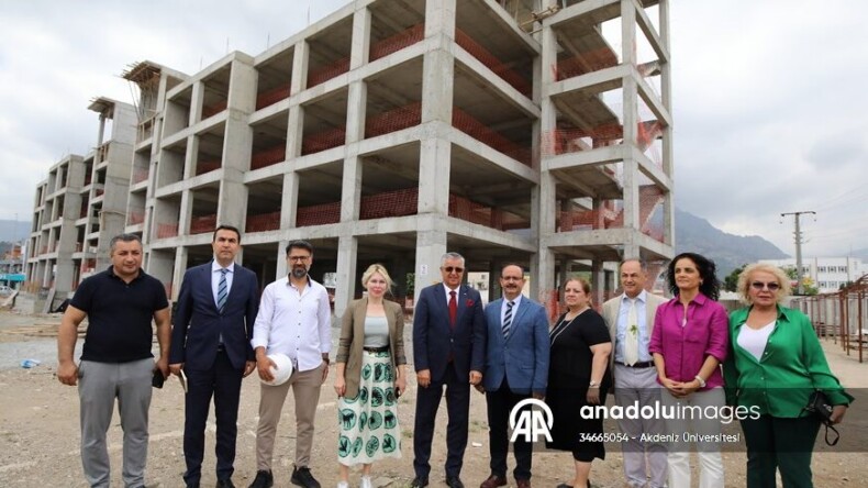 Rektör Özlenen Özkan, Kemer’de ziyaretlerde bulundu