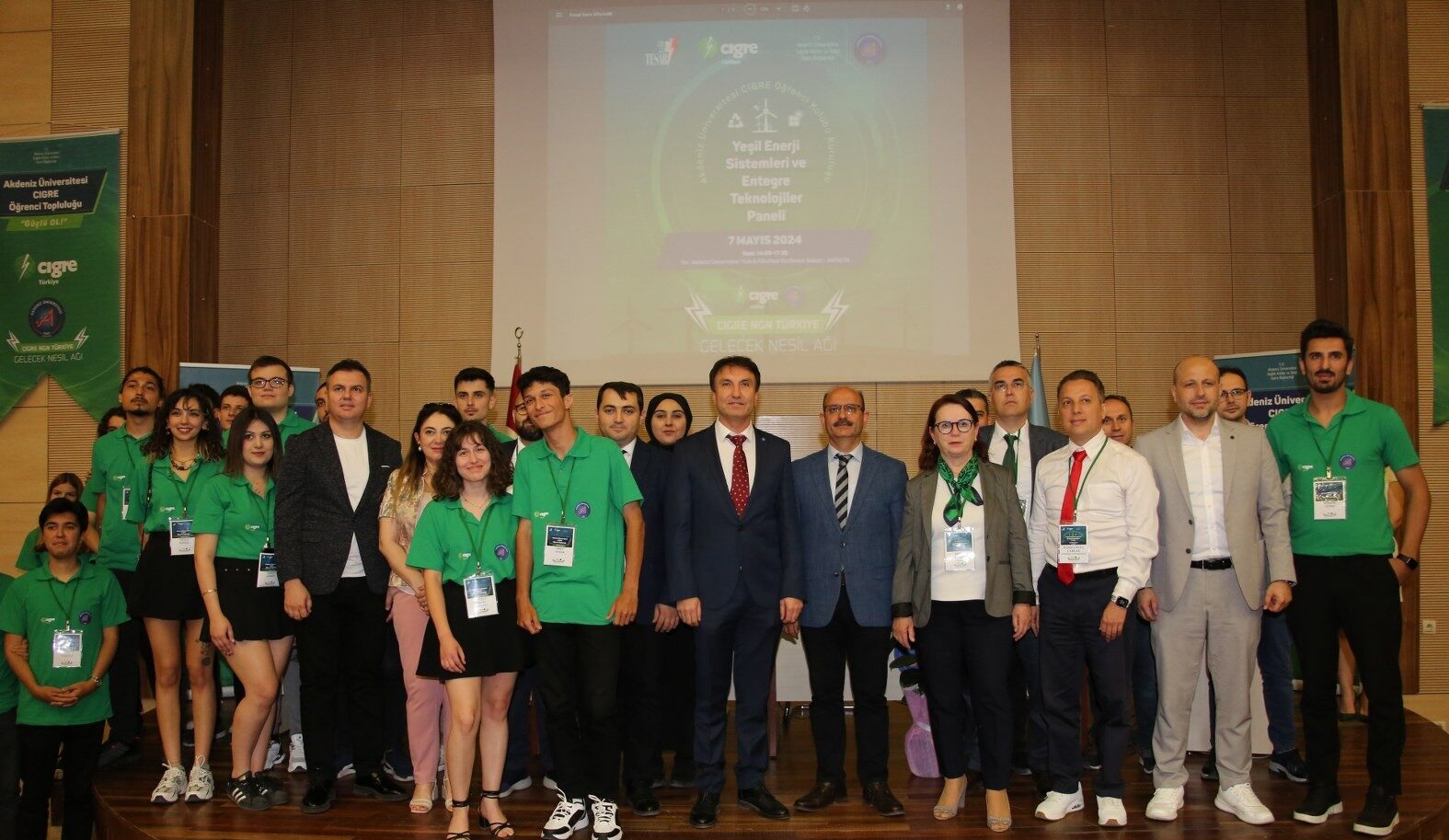 Akdeniz’de Yeşil Enerji Sistemleri ve Entegre Teknolojiler konulu panel düzenlendi