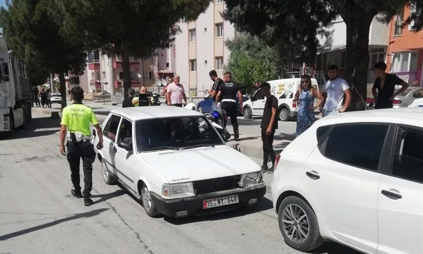 Burdur’da otomobil çaldığı iddia edilen ehliyetsiz sürücüye 82 bin lira ceza