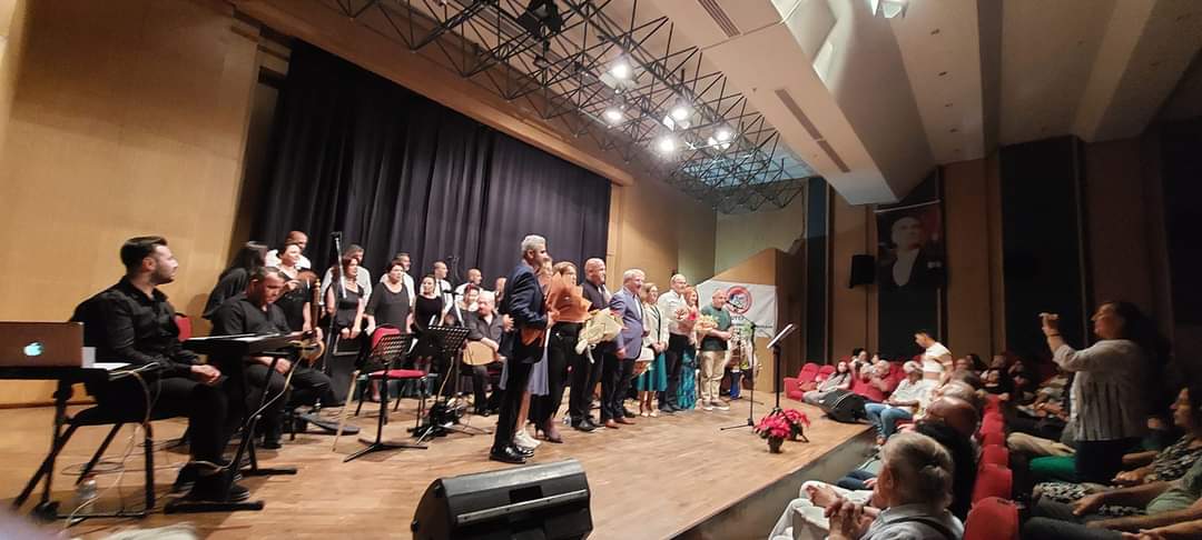 UTEF Umut Işığı THM Korosu’ndan “Yaza Merhaba” konseri