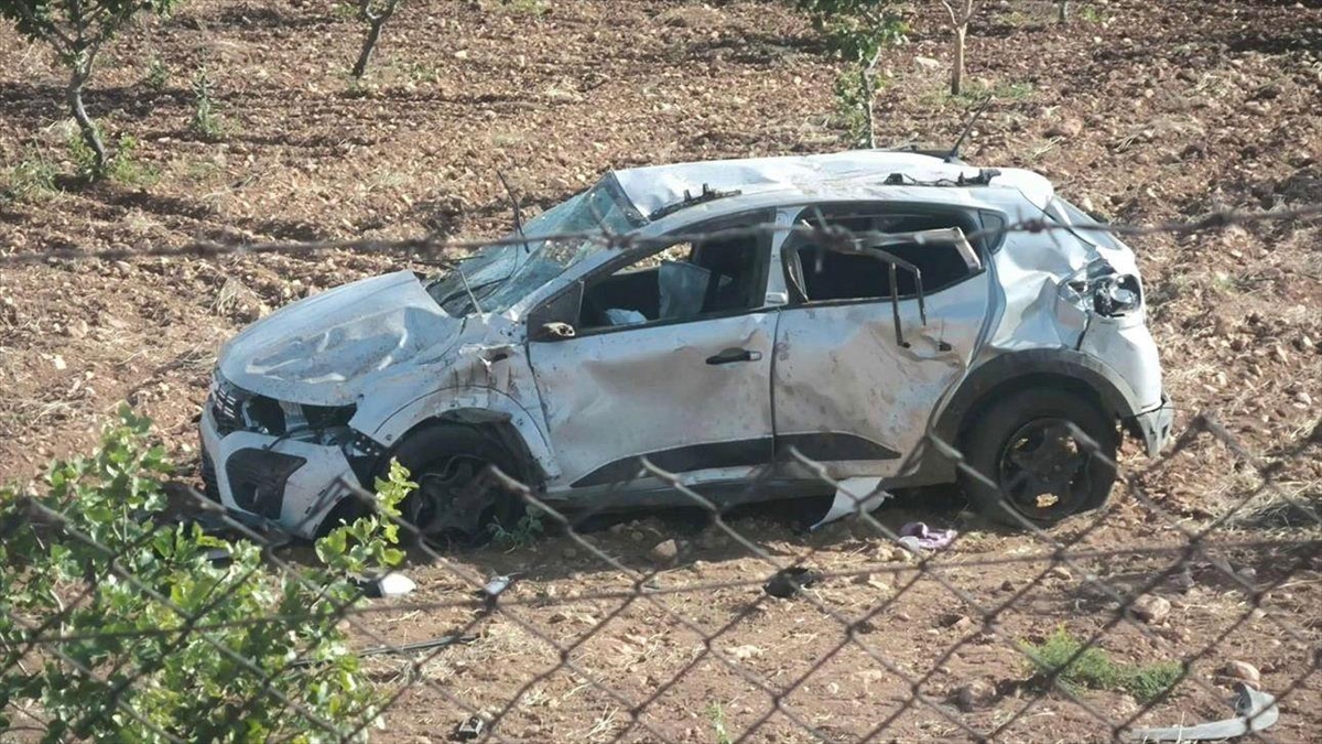 Şırnak’ta şarampole devrilen otomobildeki güvenlik korucularından 1’i şehit oldu, 4’ü yaralandı