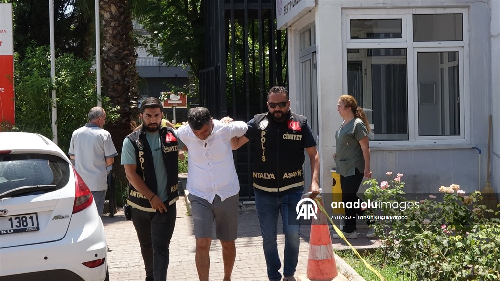 Antalya’da parkta bir kişinin ölümüne ilişkin 1 zanlı yakalandı