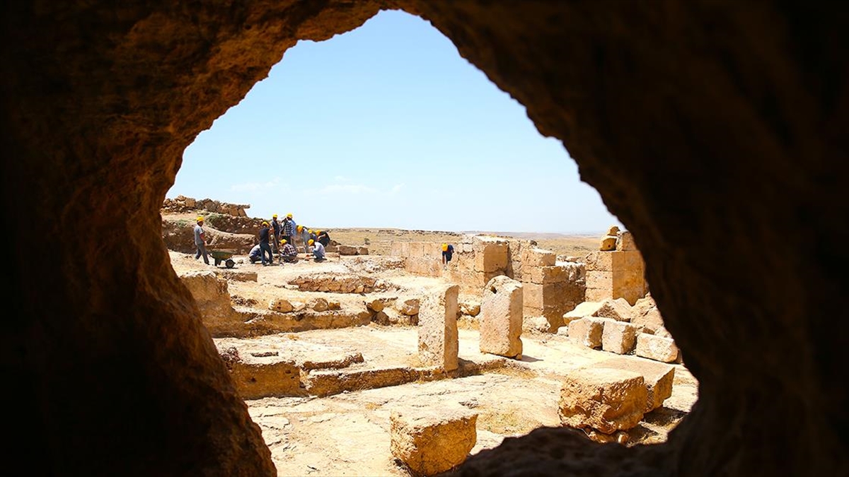 Mithras Tapınağı’nda gizli ayinlere katılanların konakladığı alan bulundu