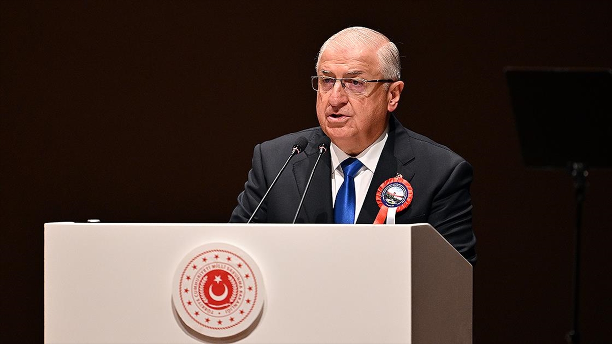 Milli Savunma Bakanı Güler, 15 Temmuz sürecini AA’ya anlattı