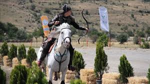 KADININ TÜRK’ LÜKTEKİ VE DİĞER TOPLUMLARDAKİ YERİ